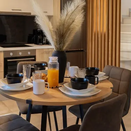 Sirena Villa